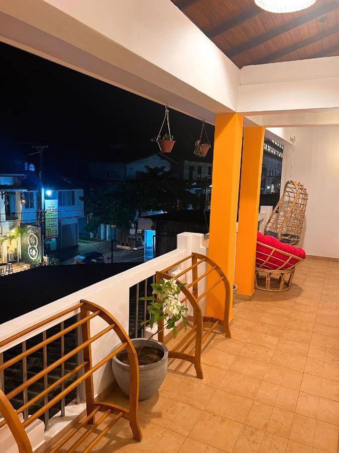 Hummus Hostel Hikkaduwa Exterior foto