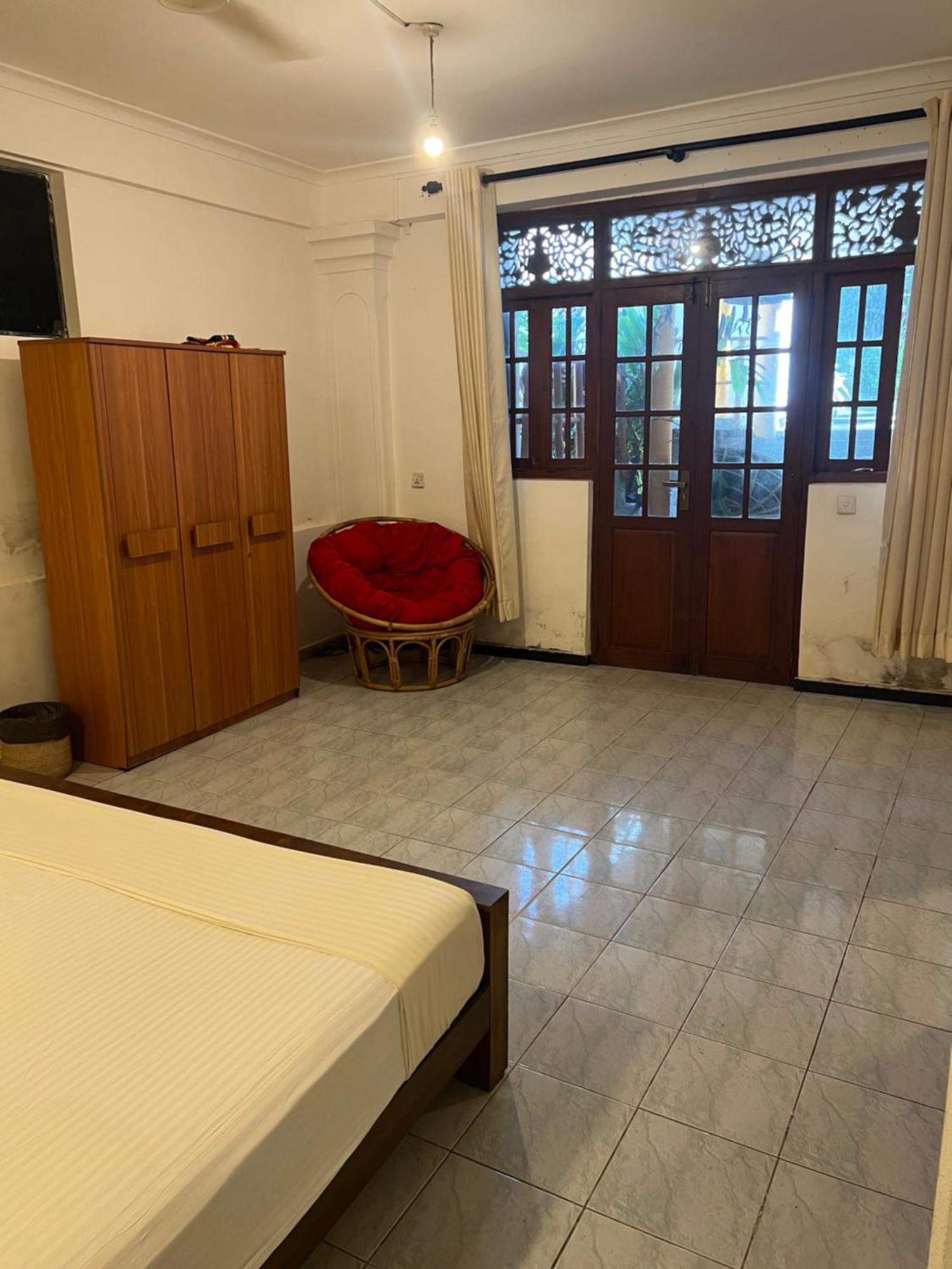 Hummus Hostel Hikkaduwa Exterior foto